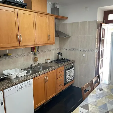 Гостевой дом Quarto Duplo Espacoso Em Alfama *